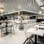 Novotel Centre Hotel