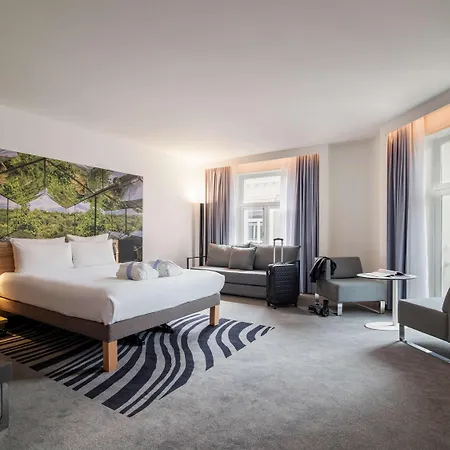 Hotel Novotel Centre, Fully Renovated