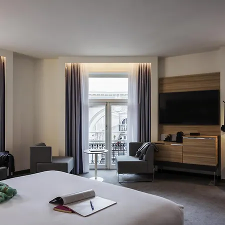 Hotel Novotel Centre, Fully Renovated 4*