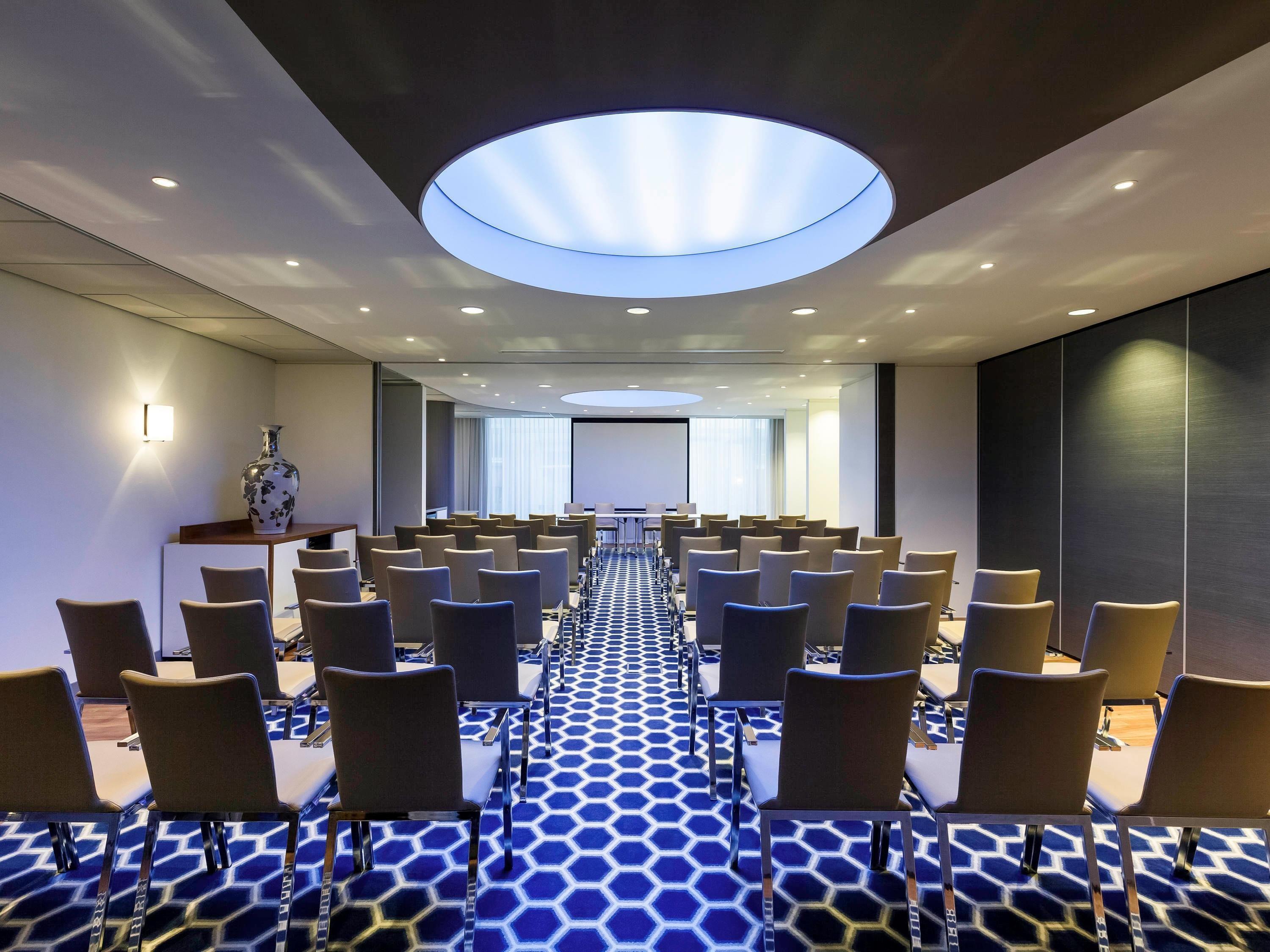 Hotel Novotel Centre 4*