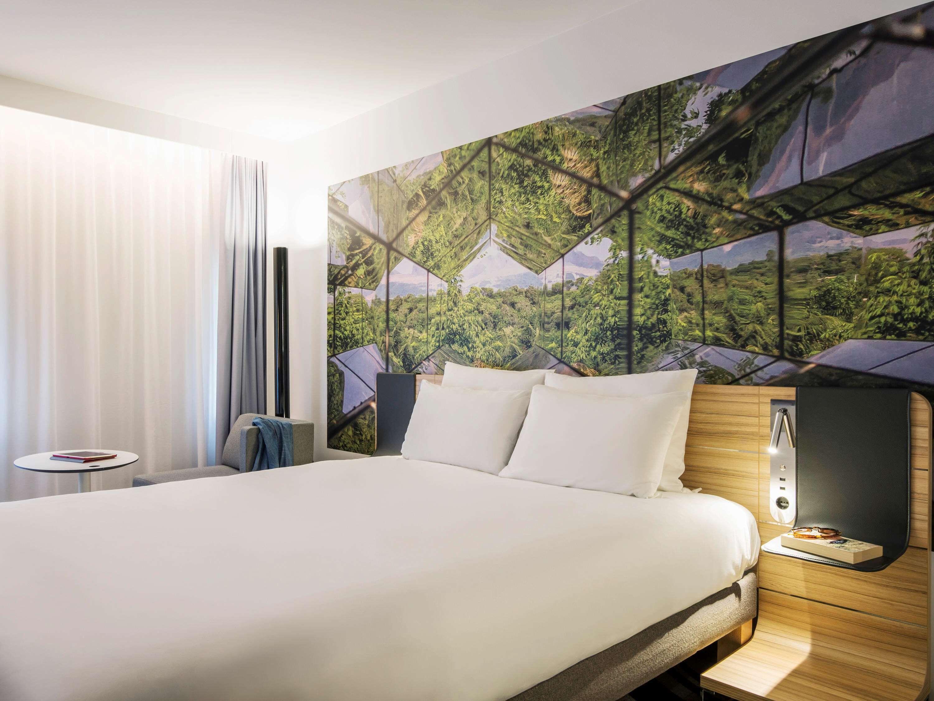 Novotel Centre Hotel