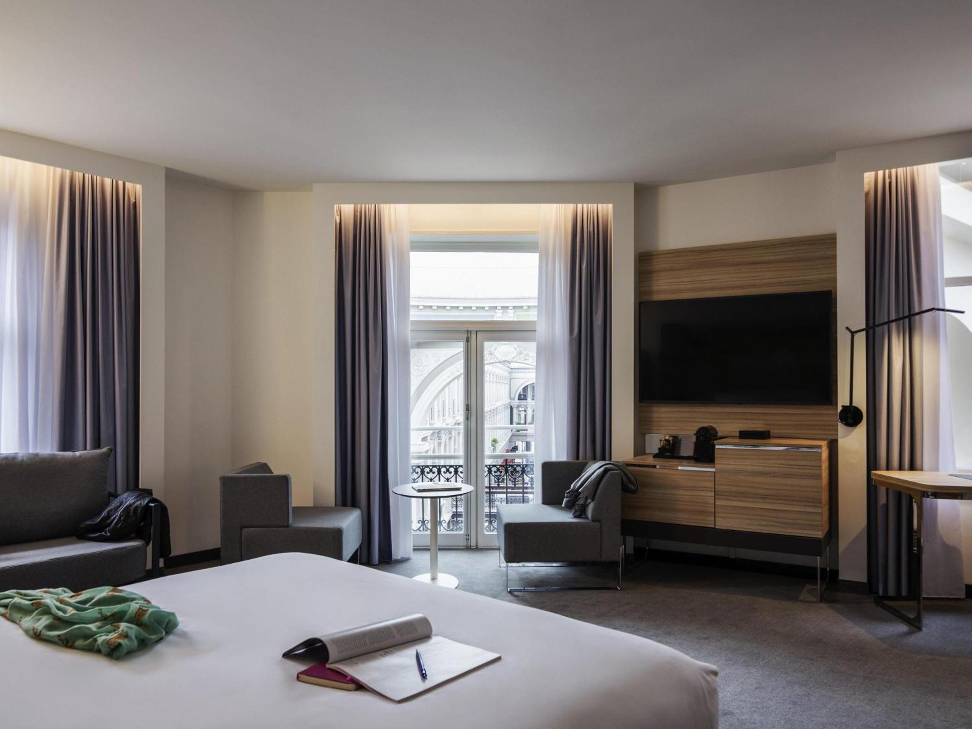 Hotel Novotel Centre, Fully Renovated 4*