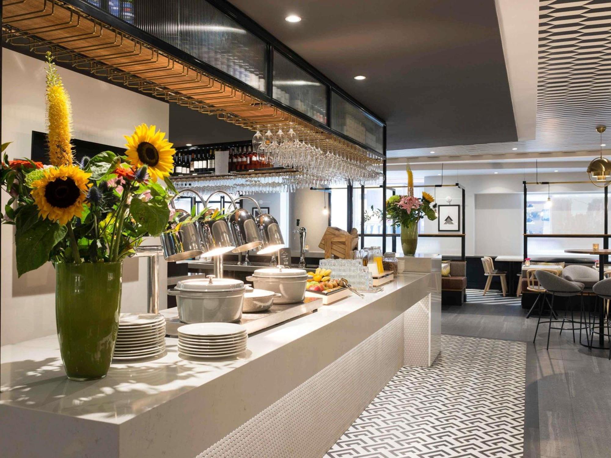 Novotel Centre Hotel