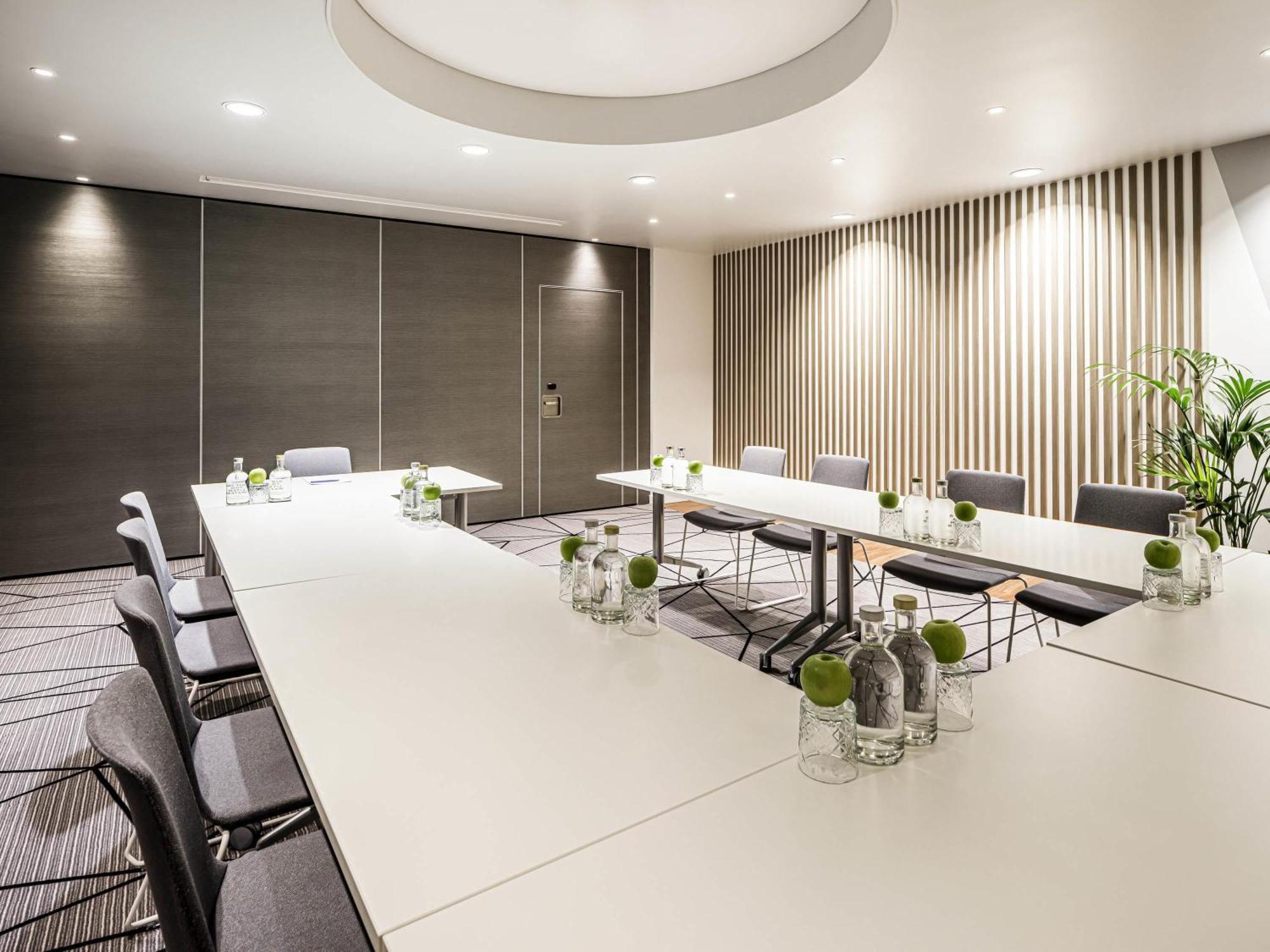Novotel Centre, Fully Renovated 4* Den Haag